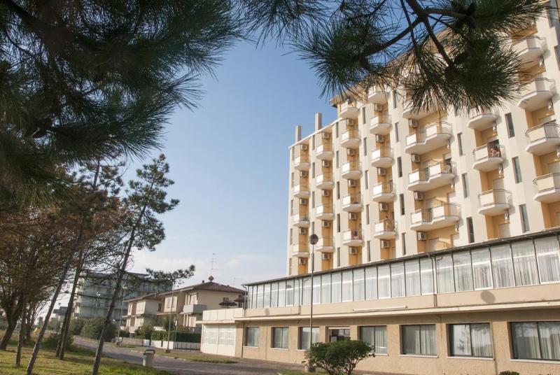 Hotel Adler Лідо-ді-Классе Екстер'єр фото