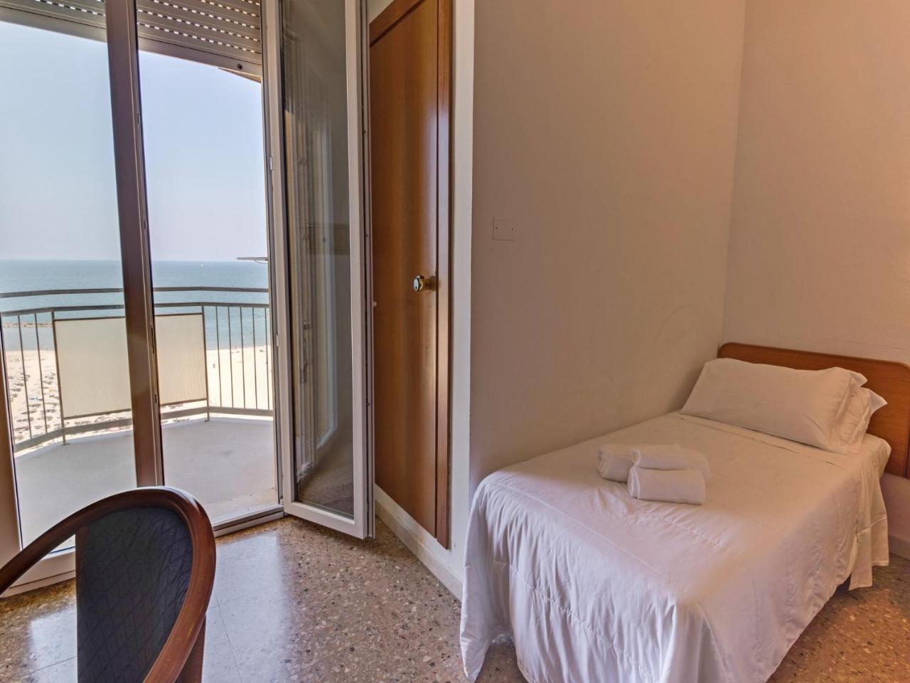 Hotel Adler Лідо-ді-Классе Екстер'єр фото