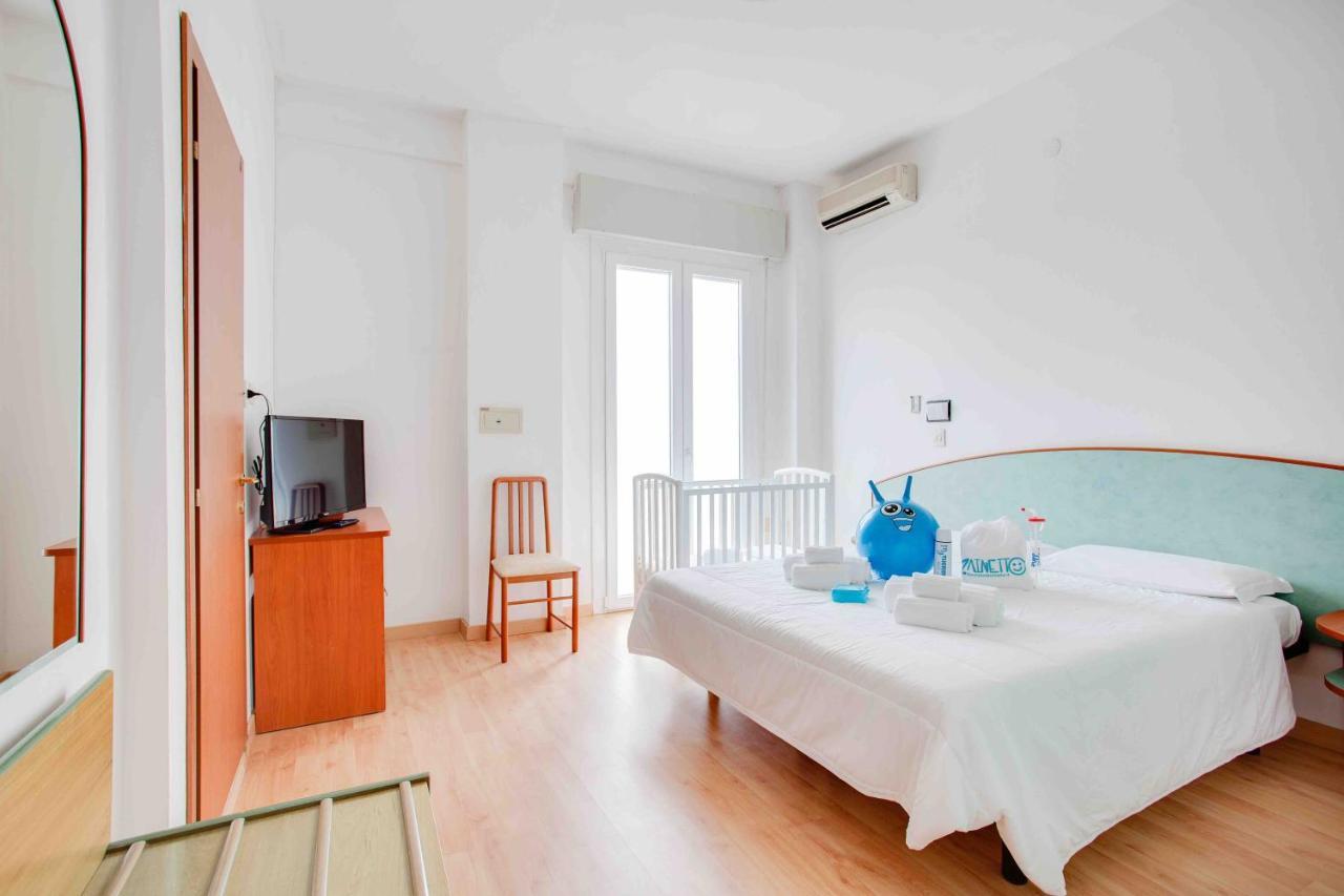 Hotel Adler Лідо-ді-Классе Екстер'єр фото