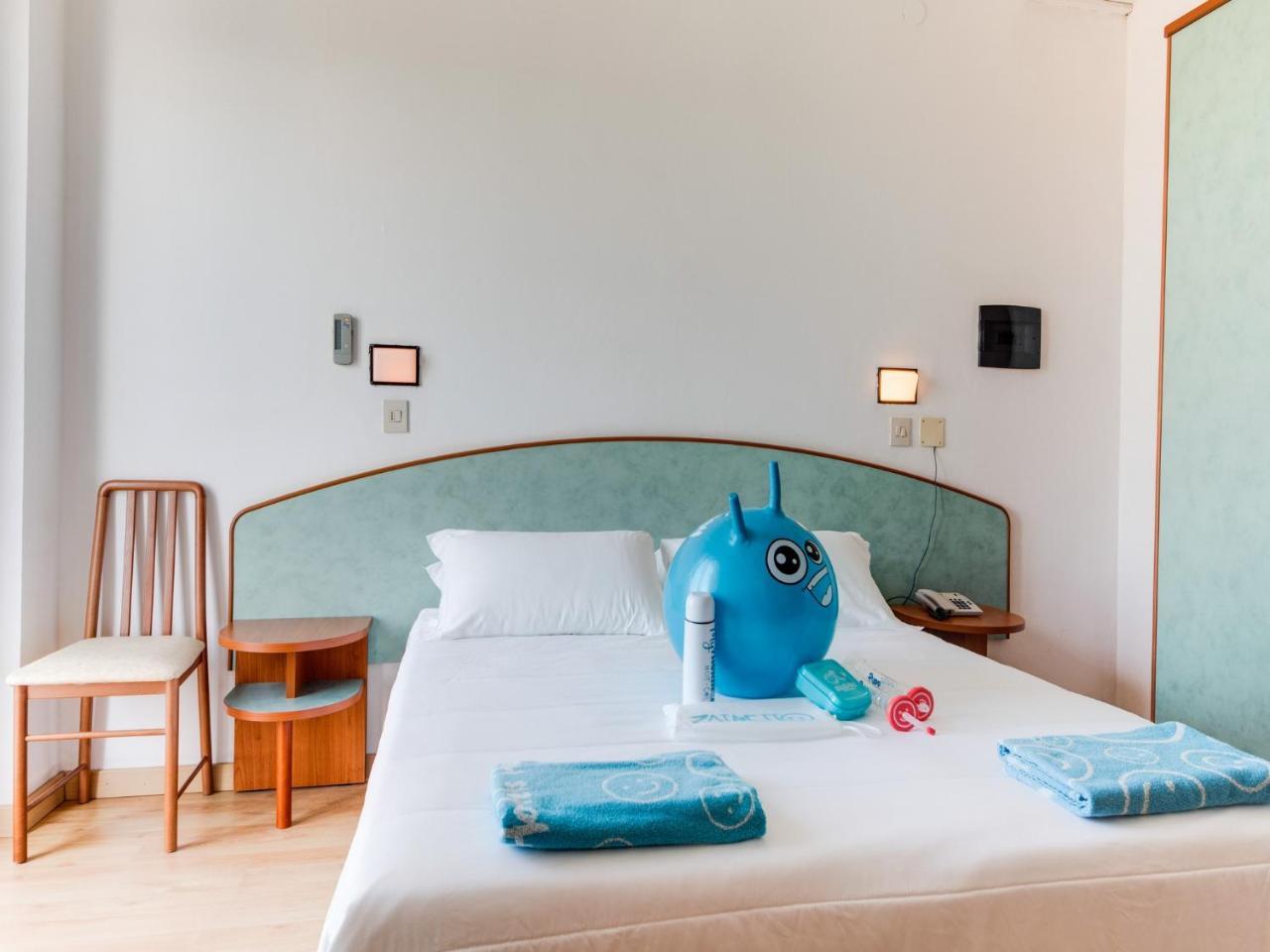 Hotel Adler Лідо-ді-Классе Екстер'єр фото